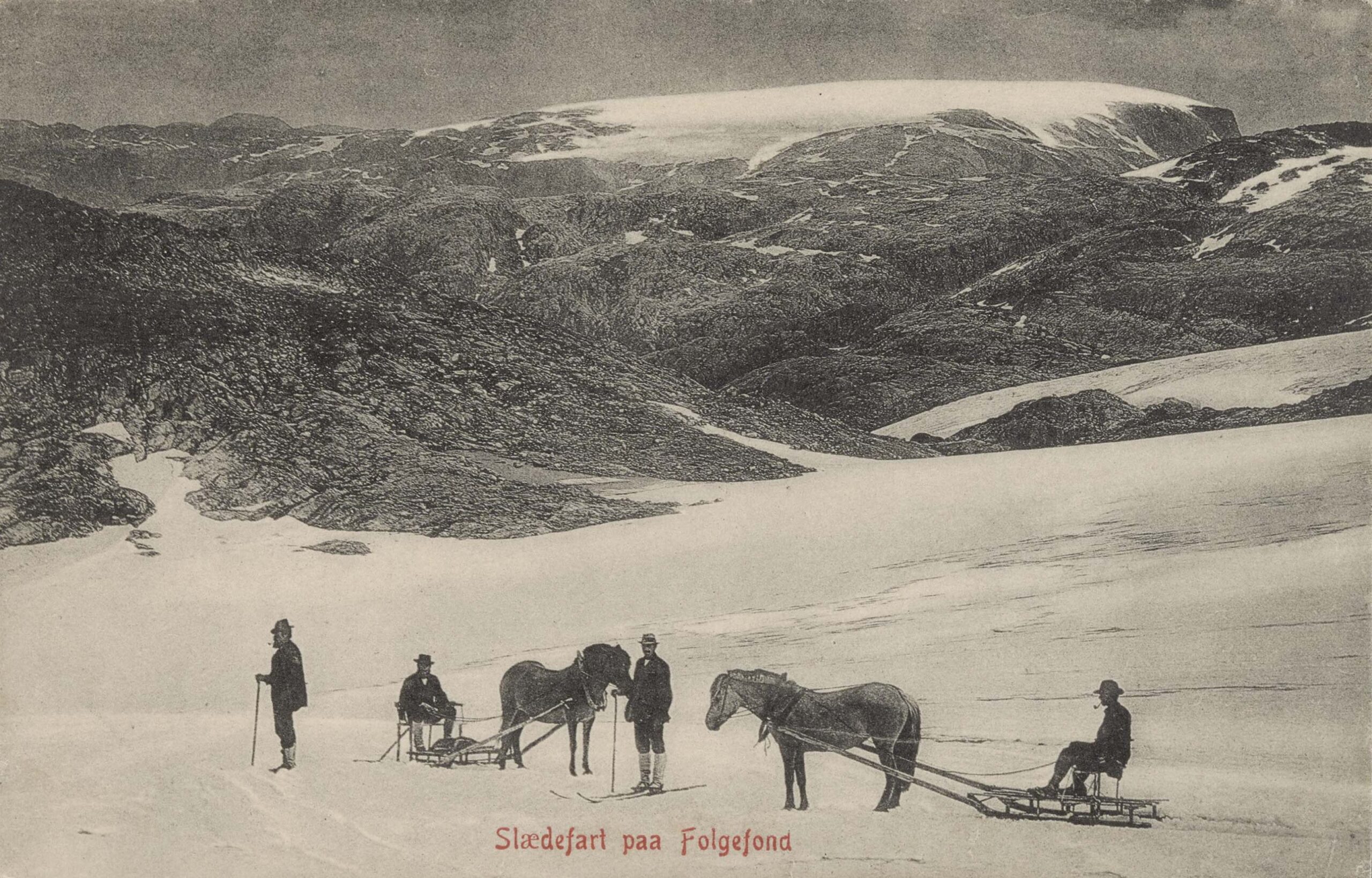 Sledrite over Folgefonna, circa 1900-1910. Source: National Library Norway, document id AE2000082914_0007.