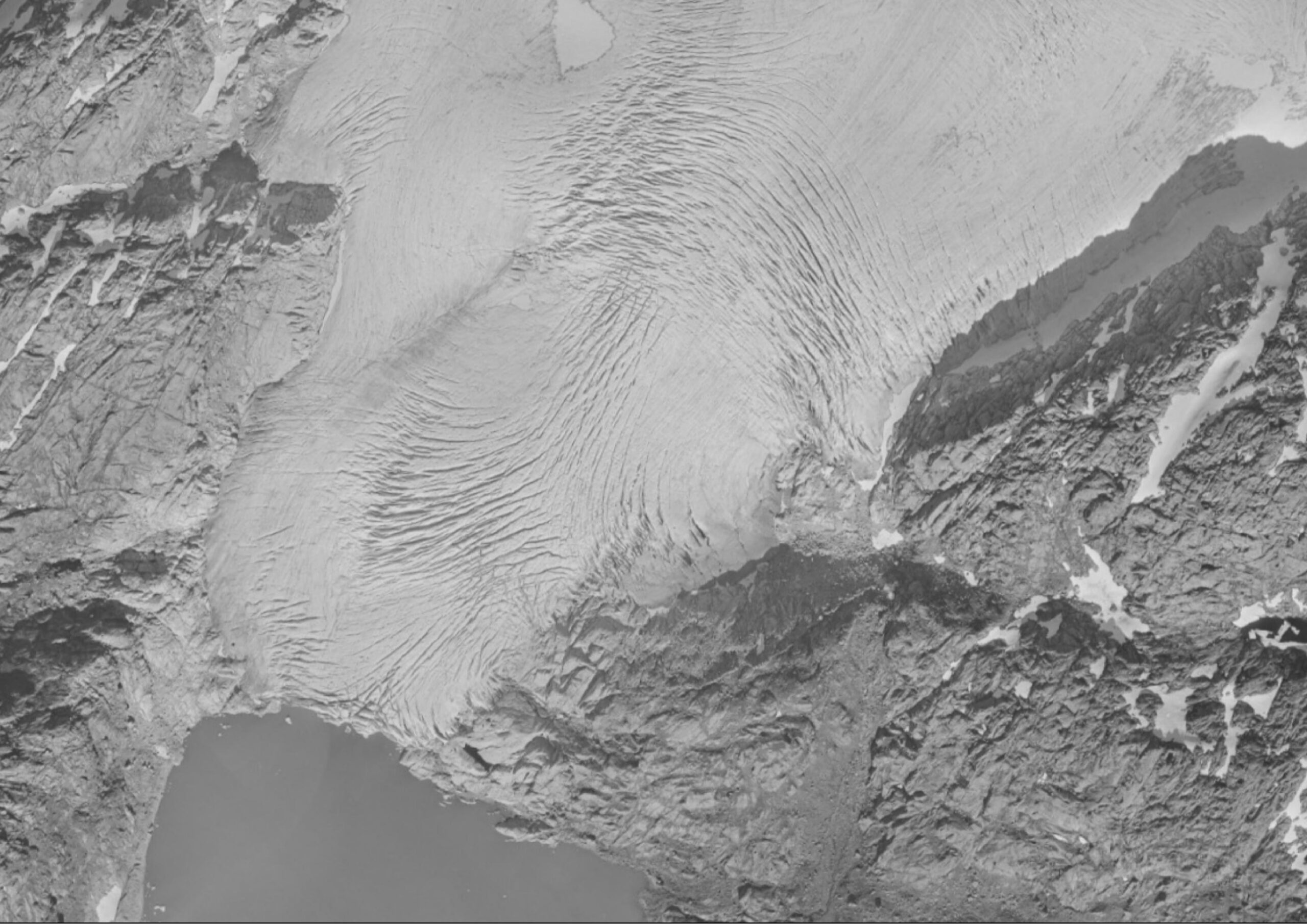 Møsevatnet in 1962 (links) en 2020 (rechts). Bron: norgeibilder.no.