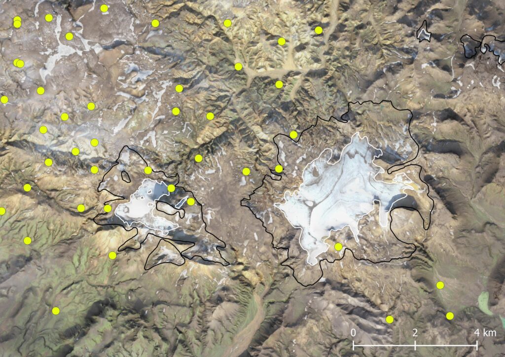 Sizes of Kaldaklofsjökull (left) and Torfajökull in 1890 (black line) and presently (white). A number of hot springs used to be located underneath the ice.