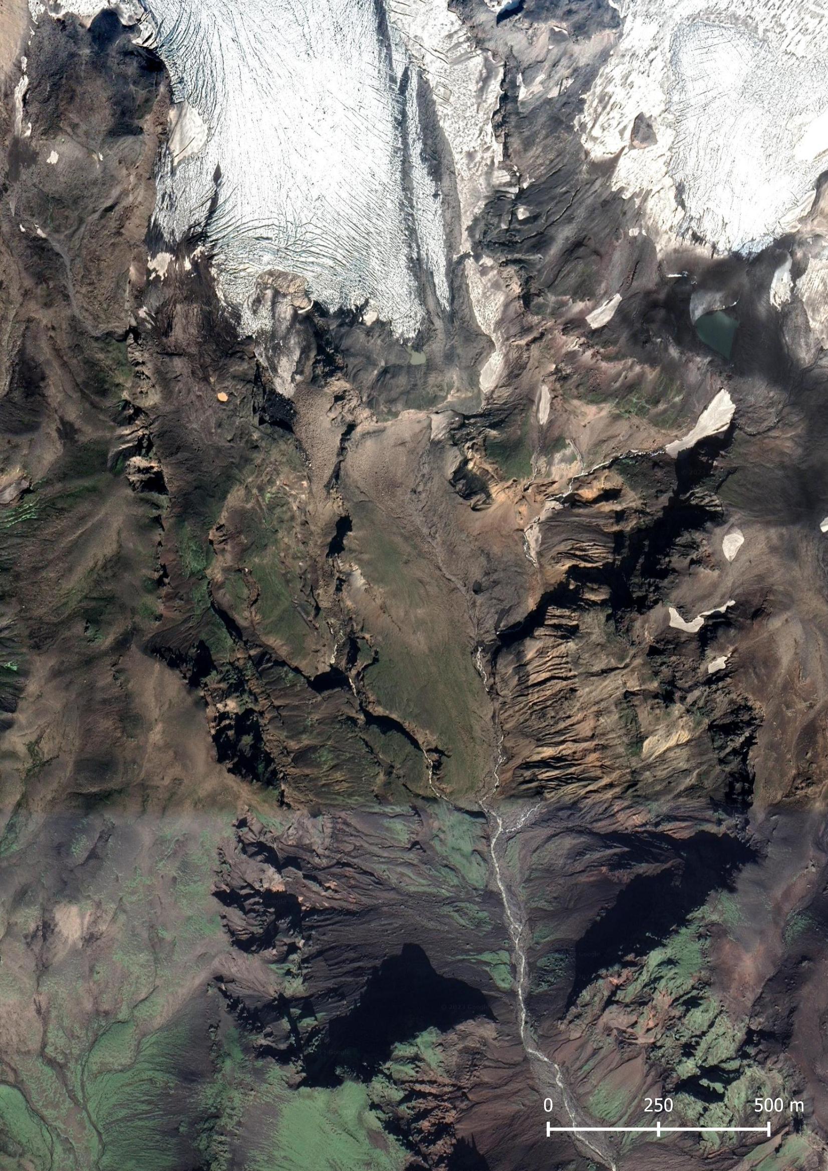 De Hafursárjökull in 1984 (links) en 2019. Bron: Landmælingar Íslands en Google Satellite.