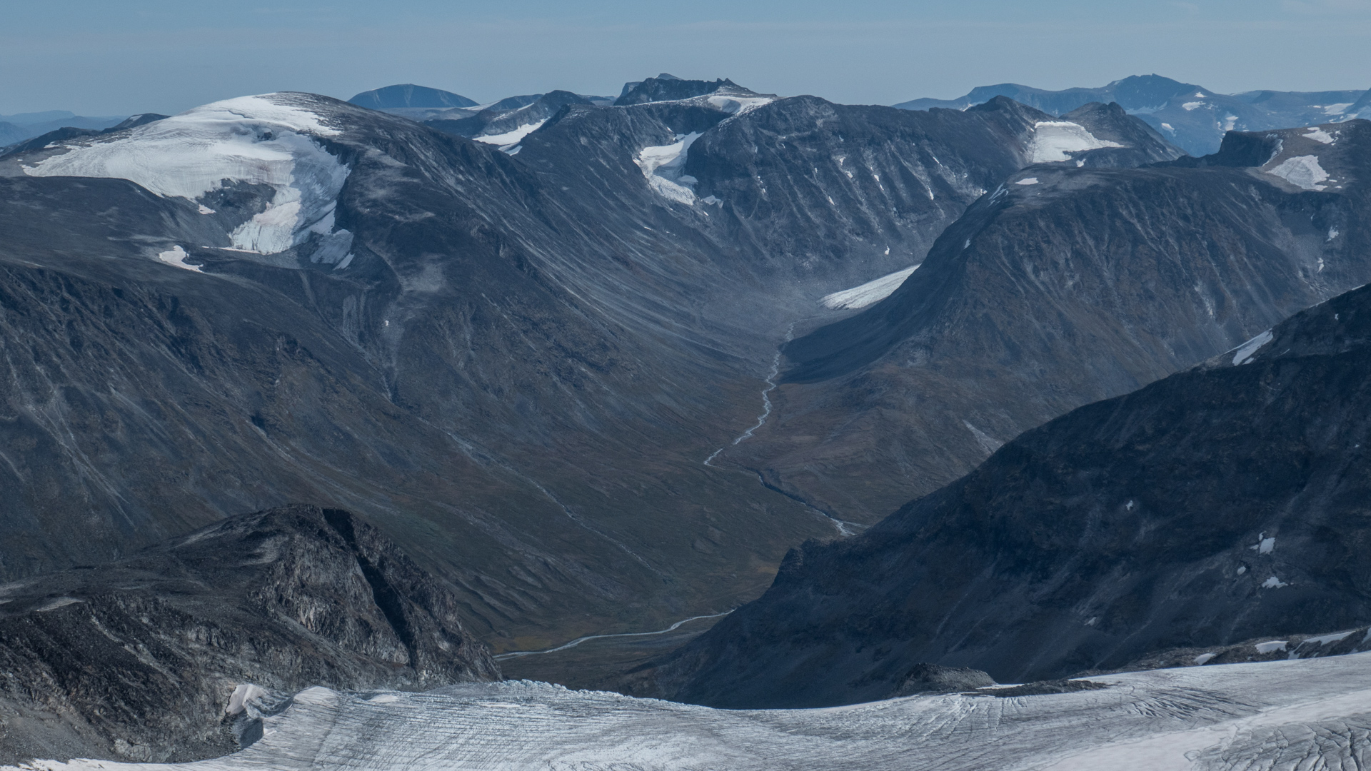 Hellstugubrean vanaf de Galdhøpiggen in 2021.