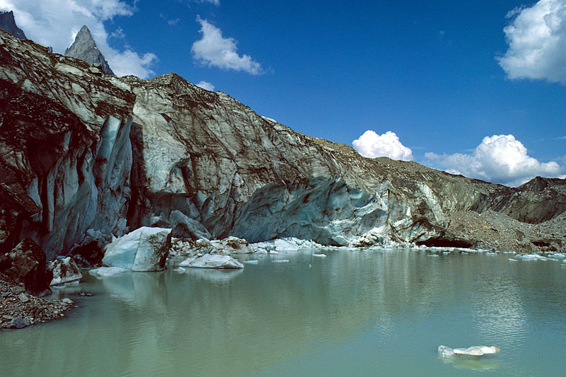 Kalvende rand van de Glacier du Miage in 1982. Bron: swisseduc.ch