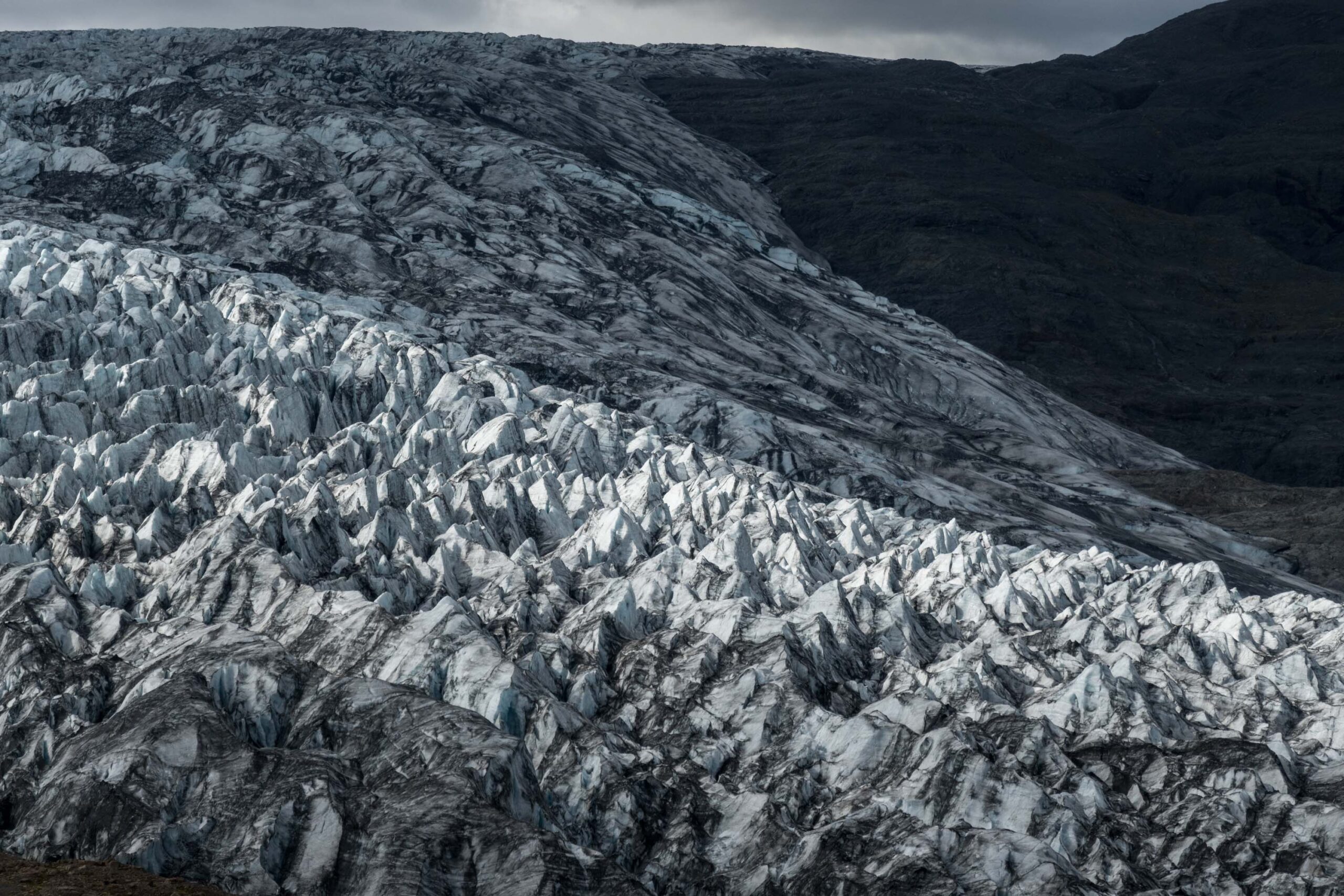 The icefall of Skálafellsjökull, August 2023.
