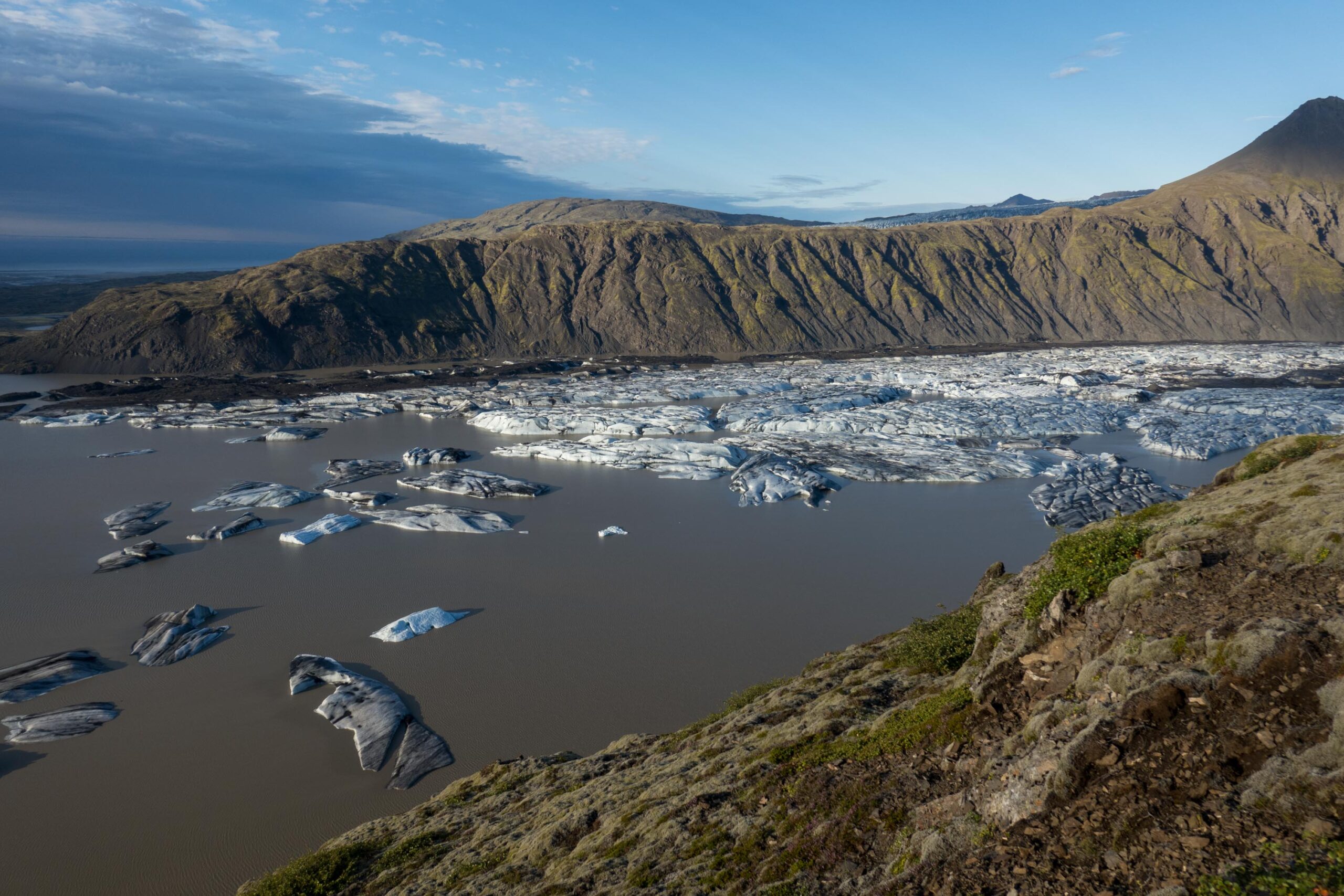 Het meer voor de Heinabergsjökull groeit naarmate de gletsjer krimpt.