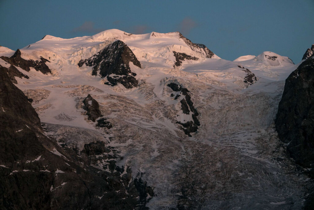 De ijsval van de Morteratschgletscher.