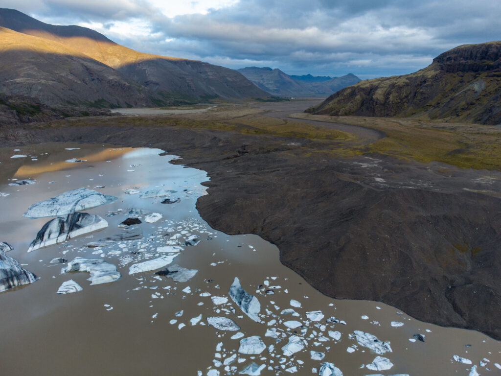 Morene en overstromingsvlakte voor de overdeepening (thans meer), augustus 2023.