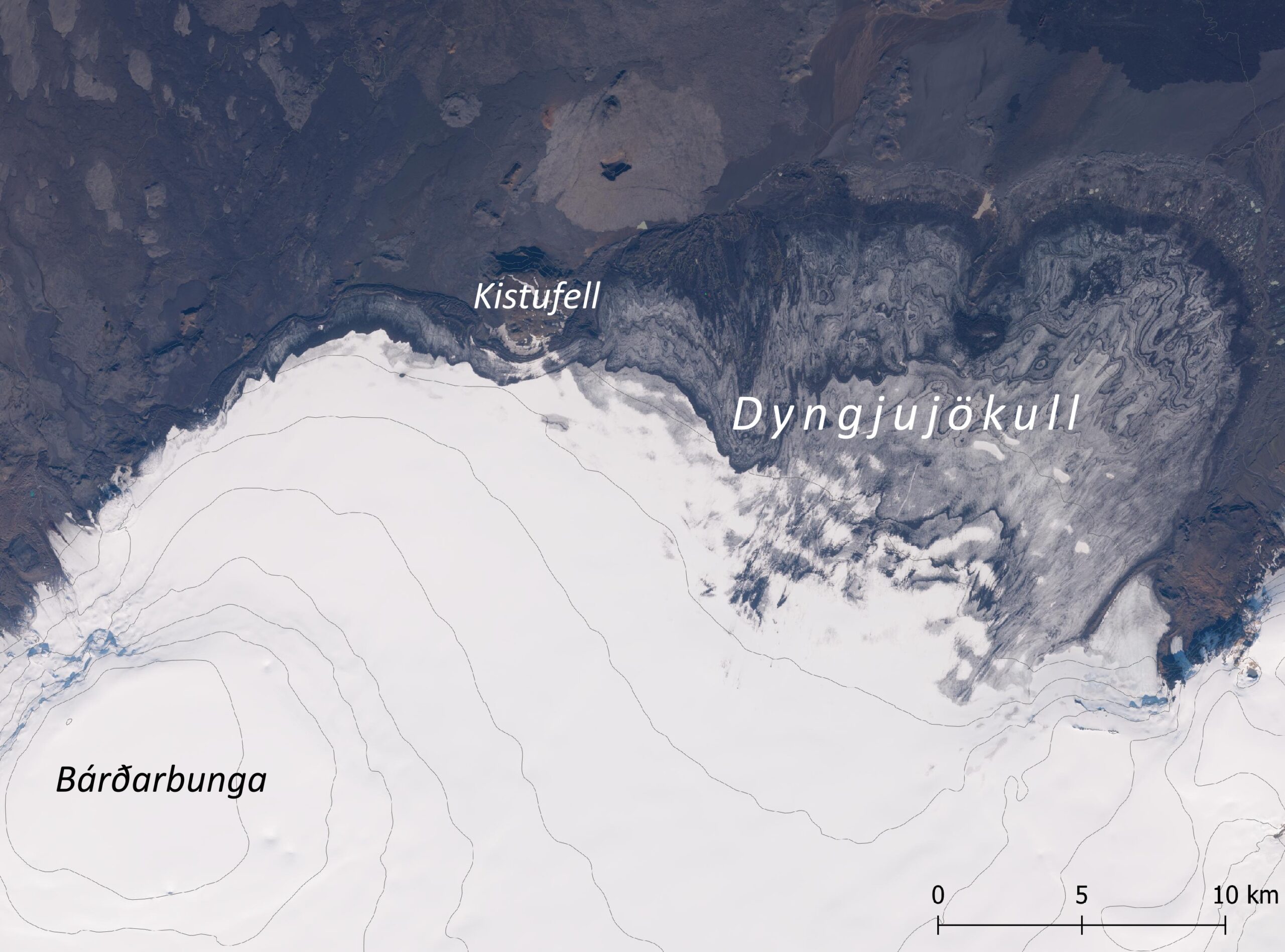 Satellietbeeld van de Dyngjujökull in 2022 met hoogetijnen (per 100 m).