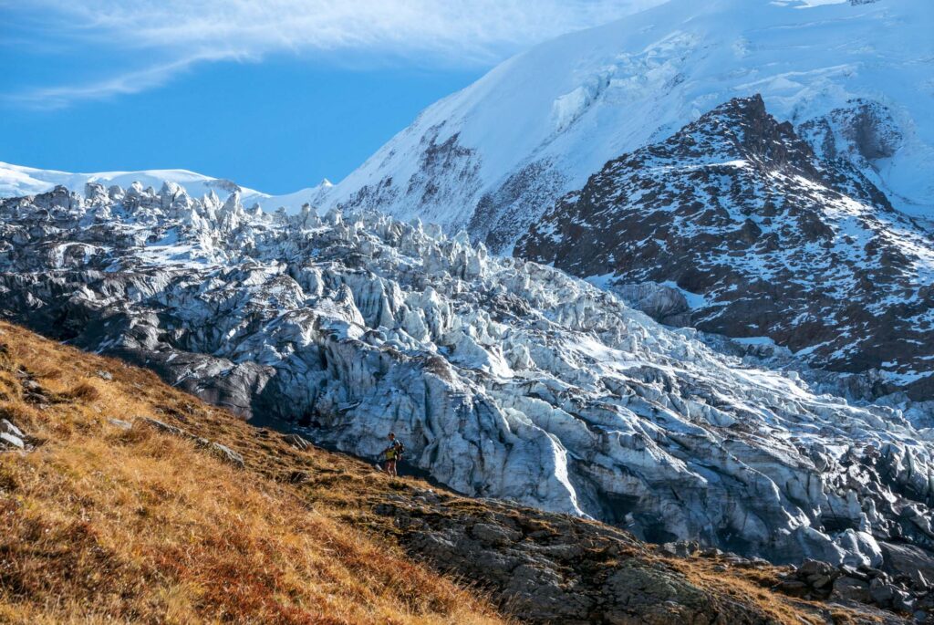 IJsval van de Glacier de Bionnassay Glacier, oktober 2022.