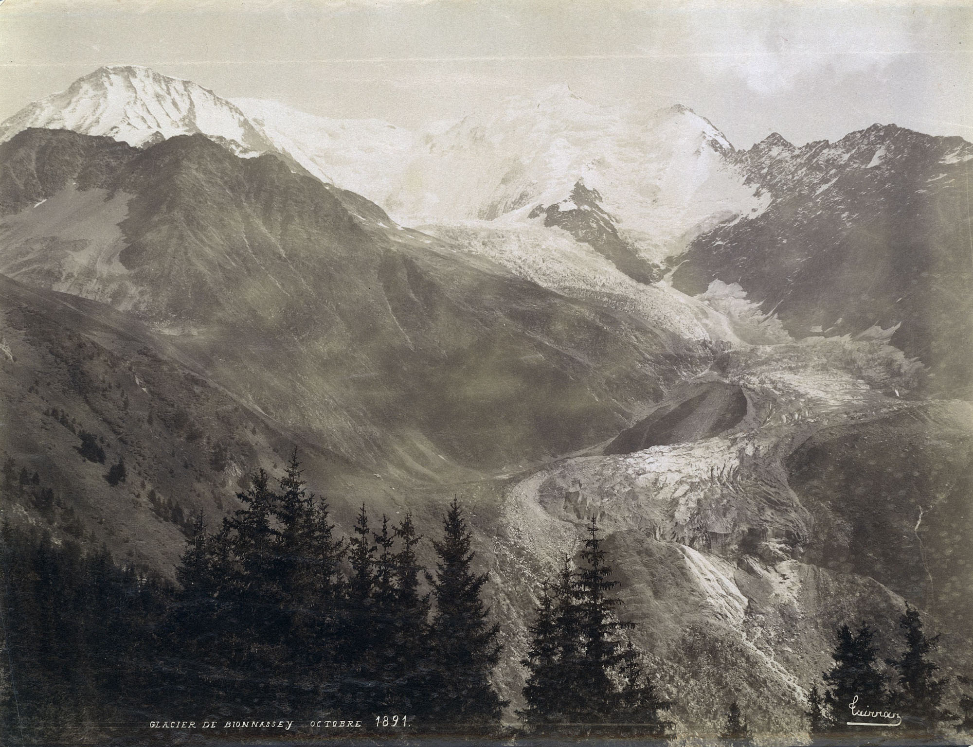 De Glacier de Bionnassay in 1891. Fotograaf: Joseph Tairraz, Bibliotheek ETH Zürich foto Hs_1458-GK-BF02-1891-0001.