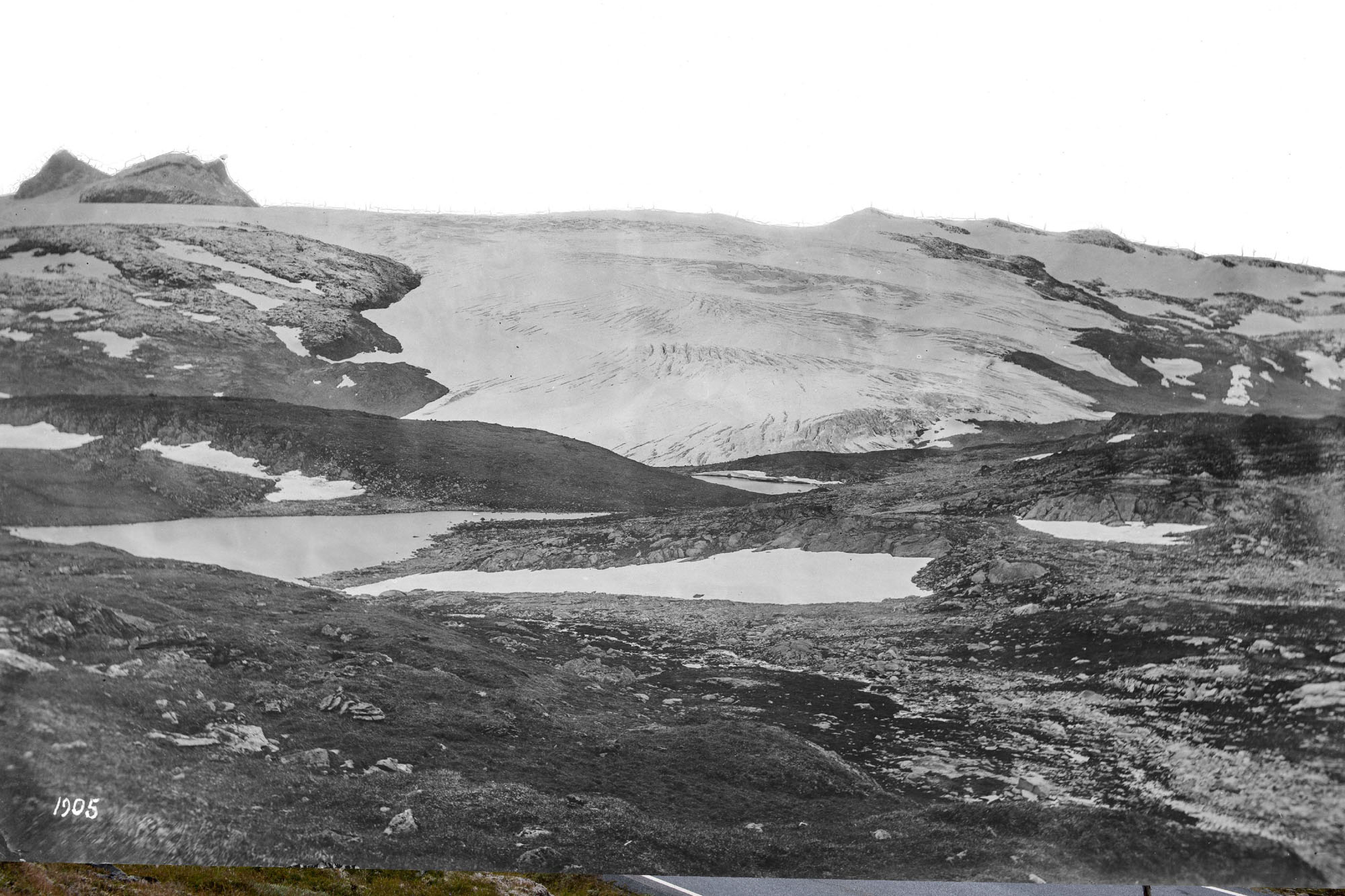 Bøverbreen in 1877. Photographer: Knud Knudsen, University of Bergen Library photo ubb-kk-1318-1905.