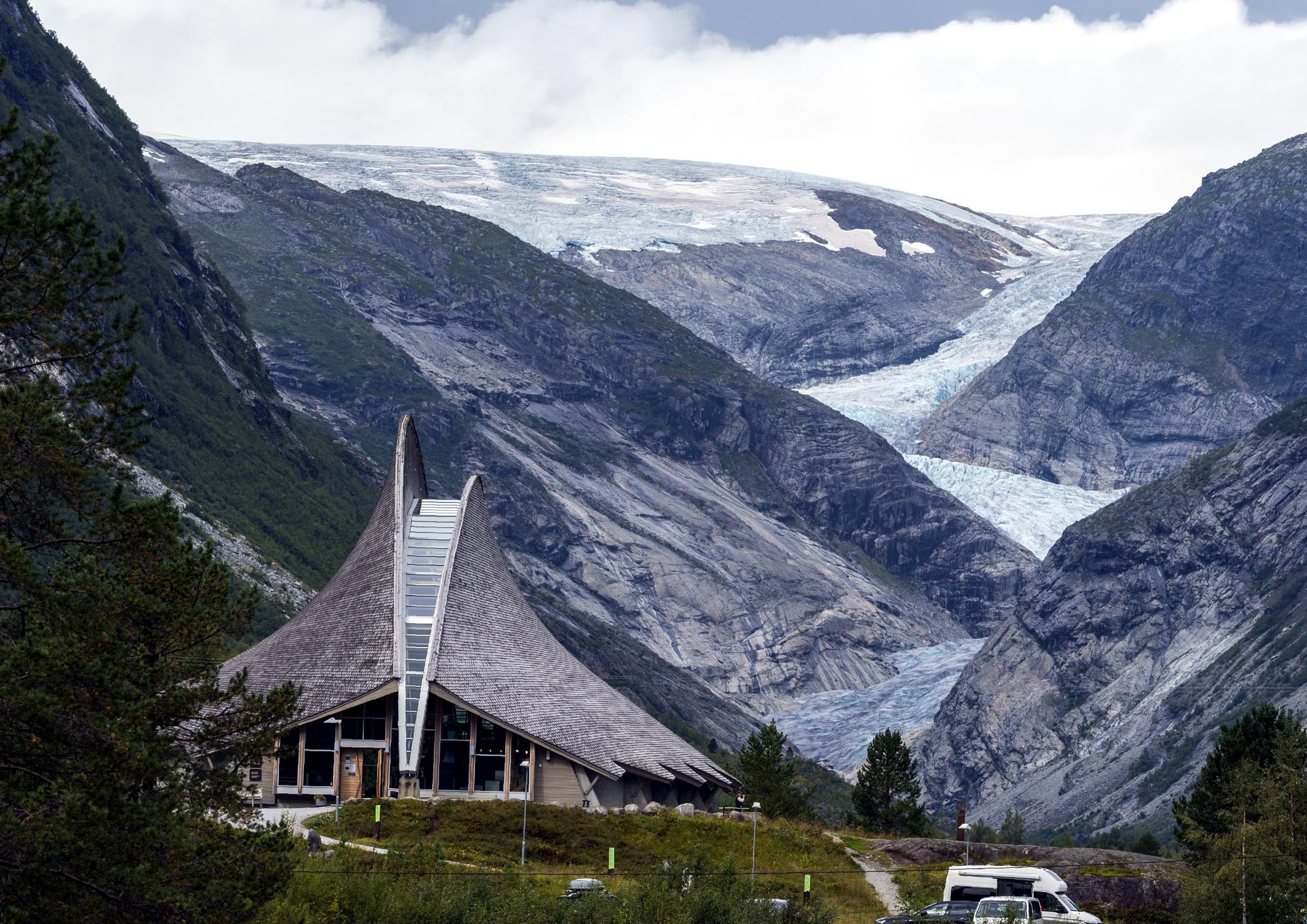 Breheimsenteret with Nigardsbreen in 2024