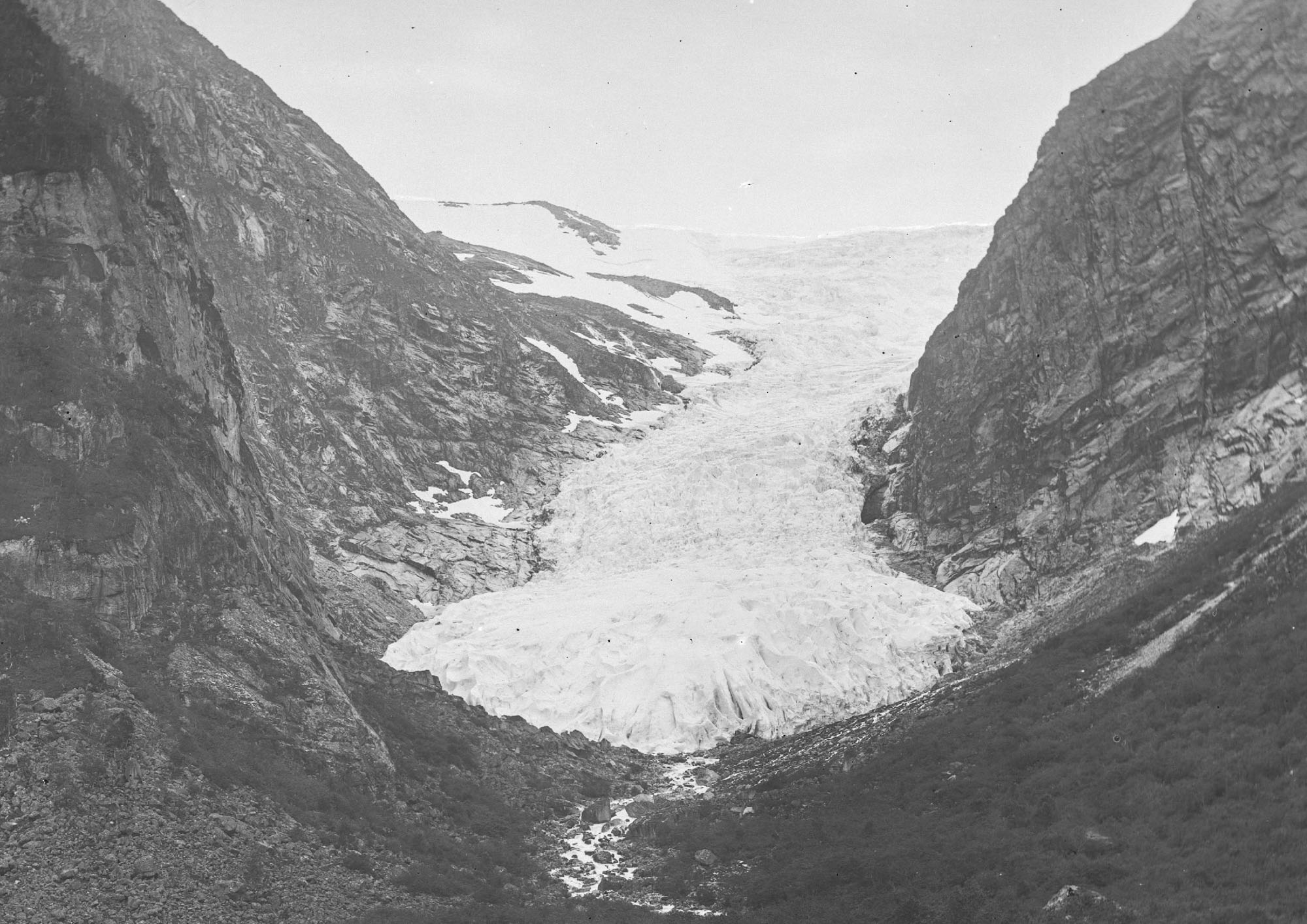 Melkevollbreen Rephoto III 1872 by Knud Knudsen, University of Bergen Library ubb-kk-1318-0883.