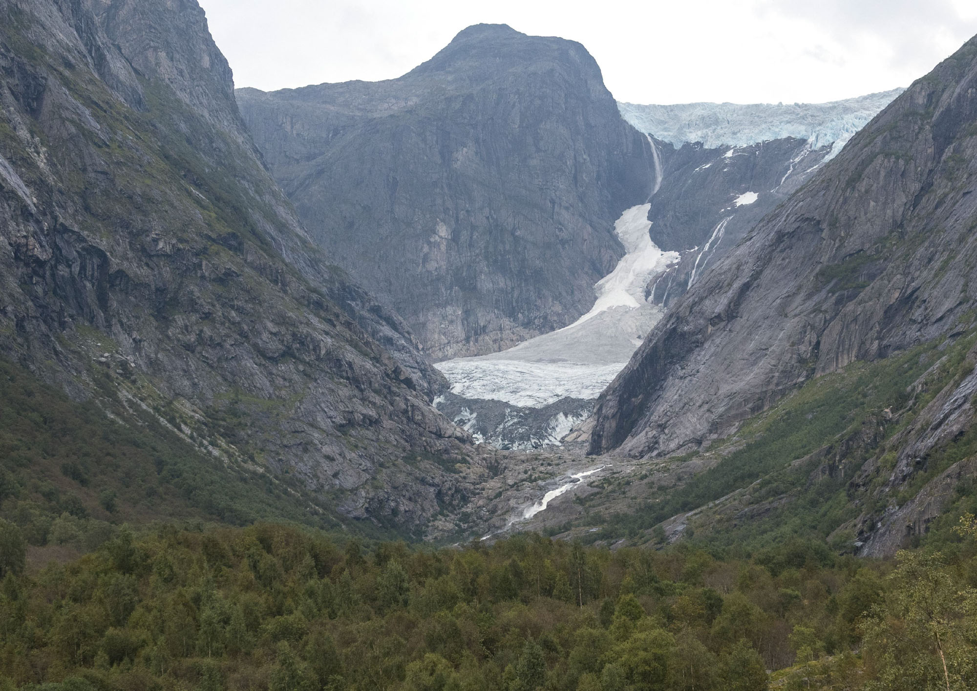 Brenndalsbreen 2024