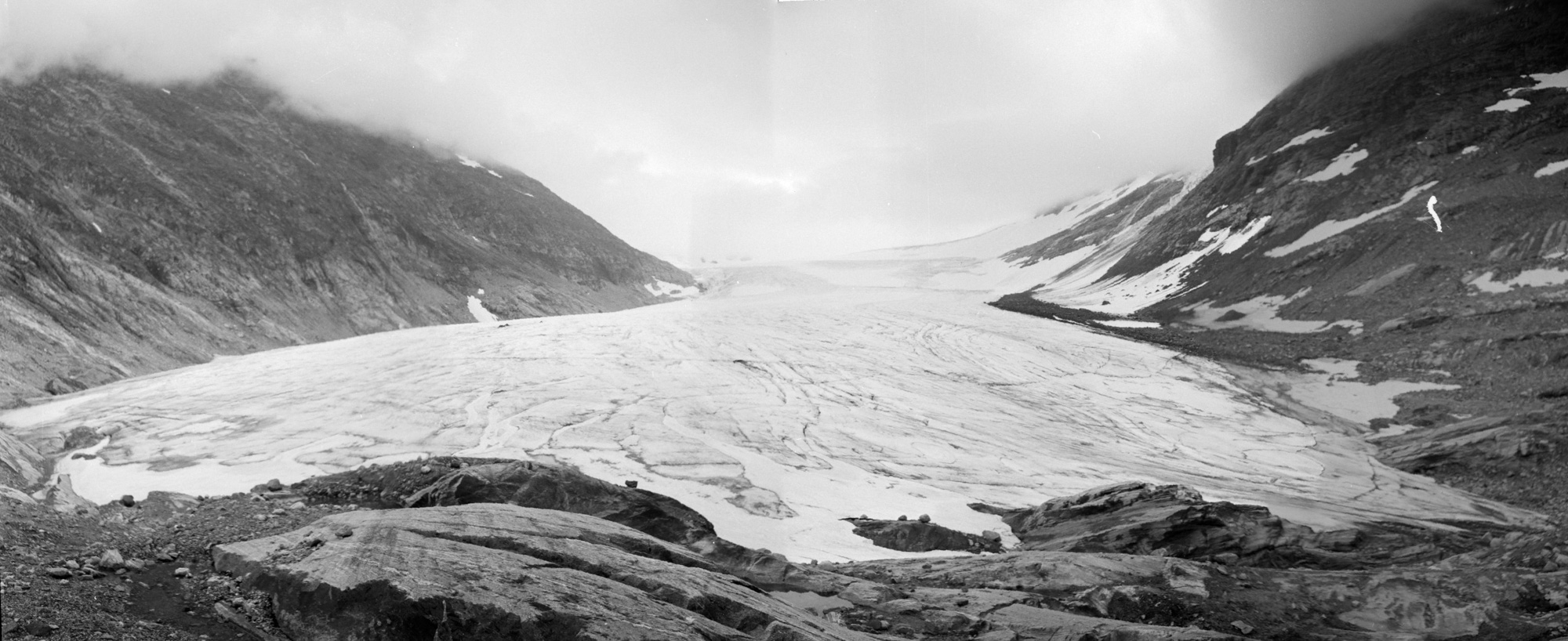 Erdalsbreen in 1969. Source: NVE Fotostrøm Iskontorets_brebilder_02391.