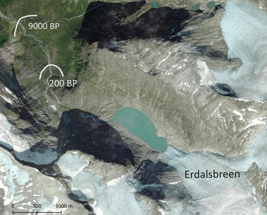 Satellite image (2021) of Erdalen with moraine dates.