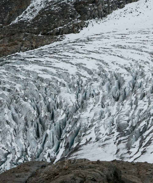 Crevassen in de tong van de Gauligletscher, oktober 2022.