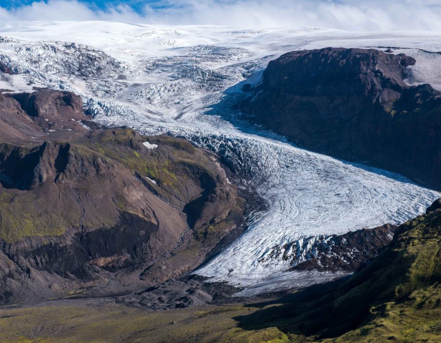 Mosakambsjökull, een steile gletsjer aan de zuidkant.