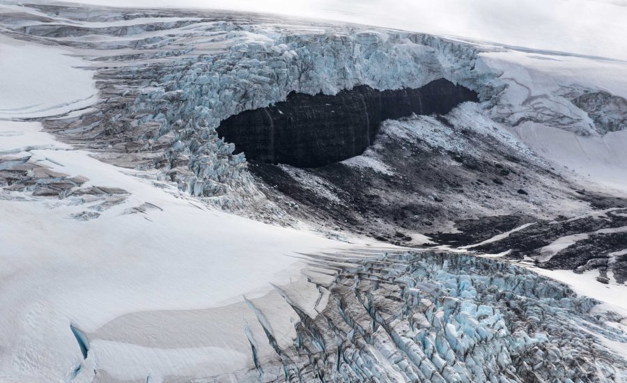 Icefall of (middle) Þorísjökull, July 2023.
