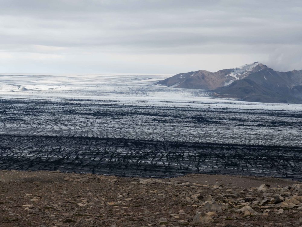 Versmalling de Skeiðarárjökull tussen Eggjar en Færnes, augustus 2023.