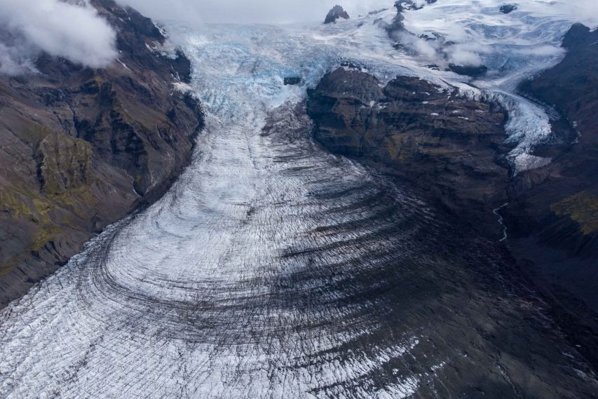 Arcuate ogives reveal Svínafellsjökull's velocity, August 2023.