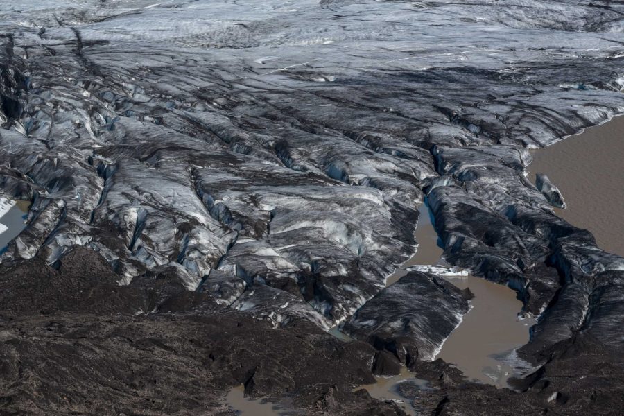 The southern part of the snout floats in the proglacial lake, August 2023.