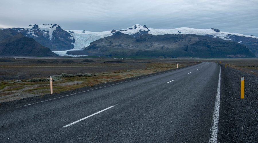 Öræfajökull vanaf de ringweg van IJsland.