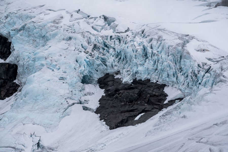 Hanging glacier that feeds Gjertvassbreen.